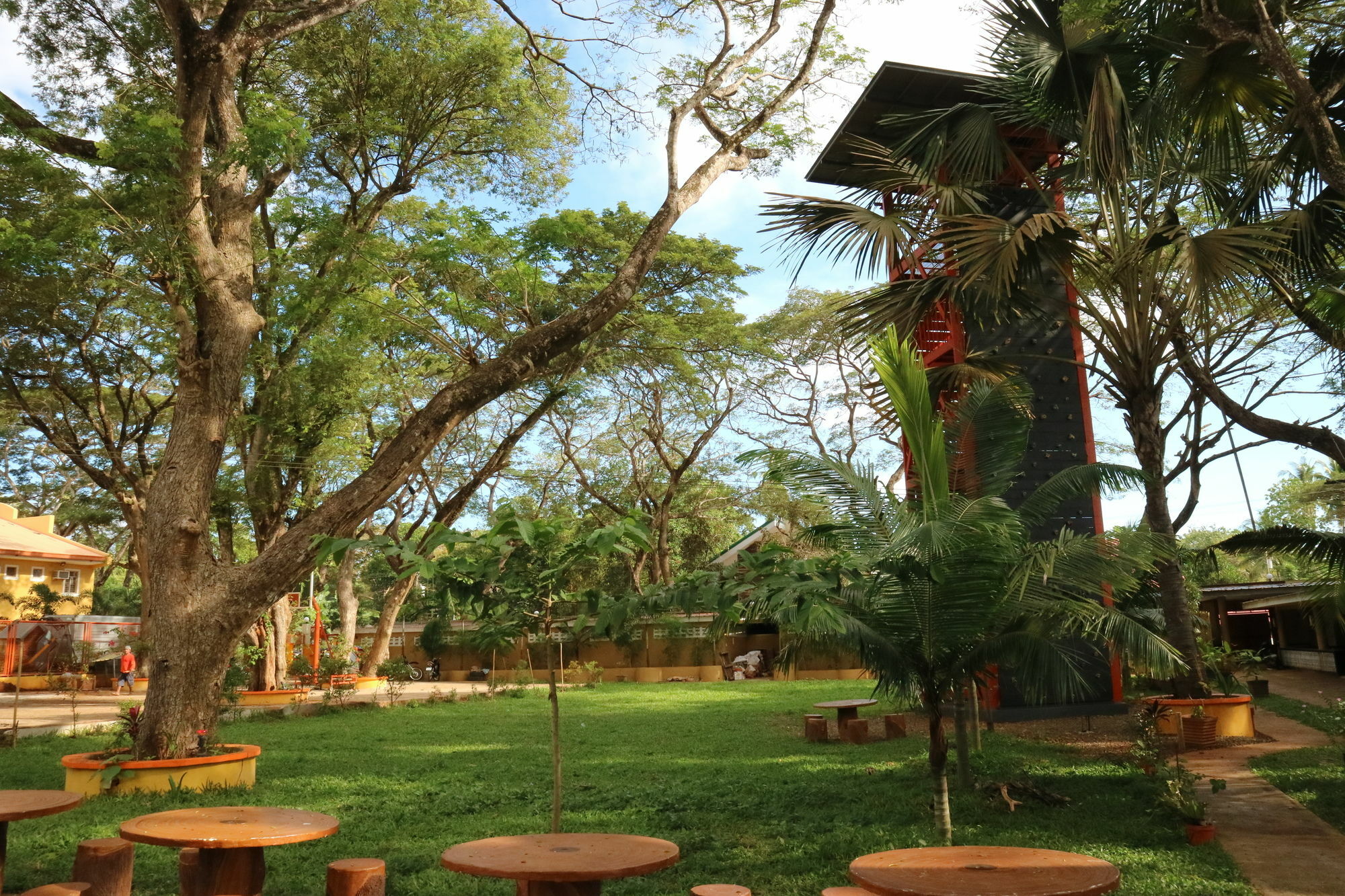 Hotel Reddoorz Premium @ Gabinete Road Palawan Puerto Princesa Esterno foto