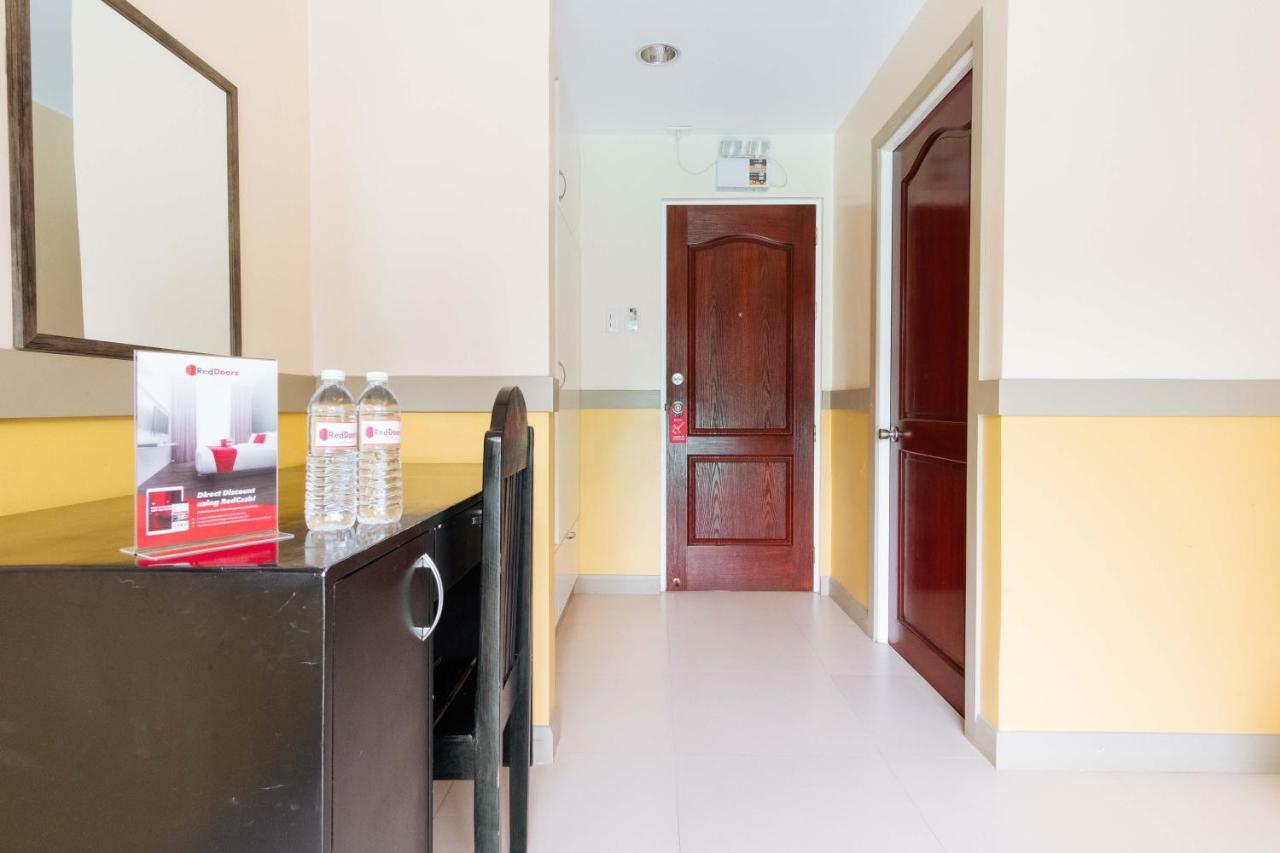 Hotel Reddoorz Premium @ Gabinete Road Palawan Puerto Princesa Esterno foto