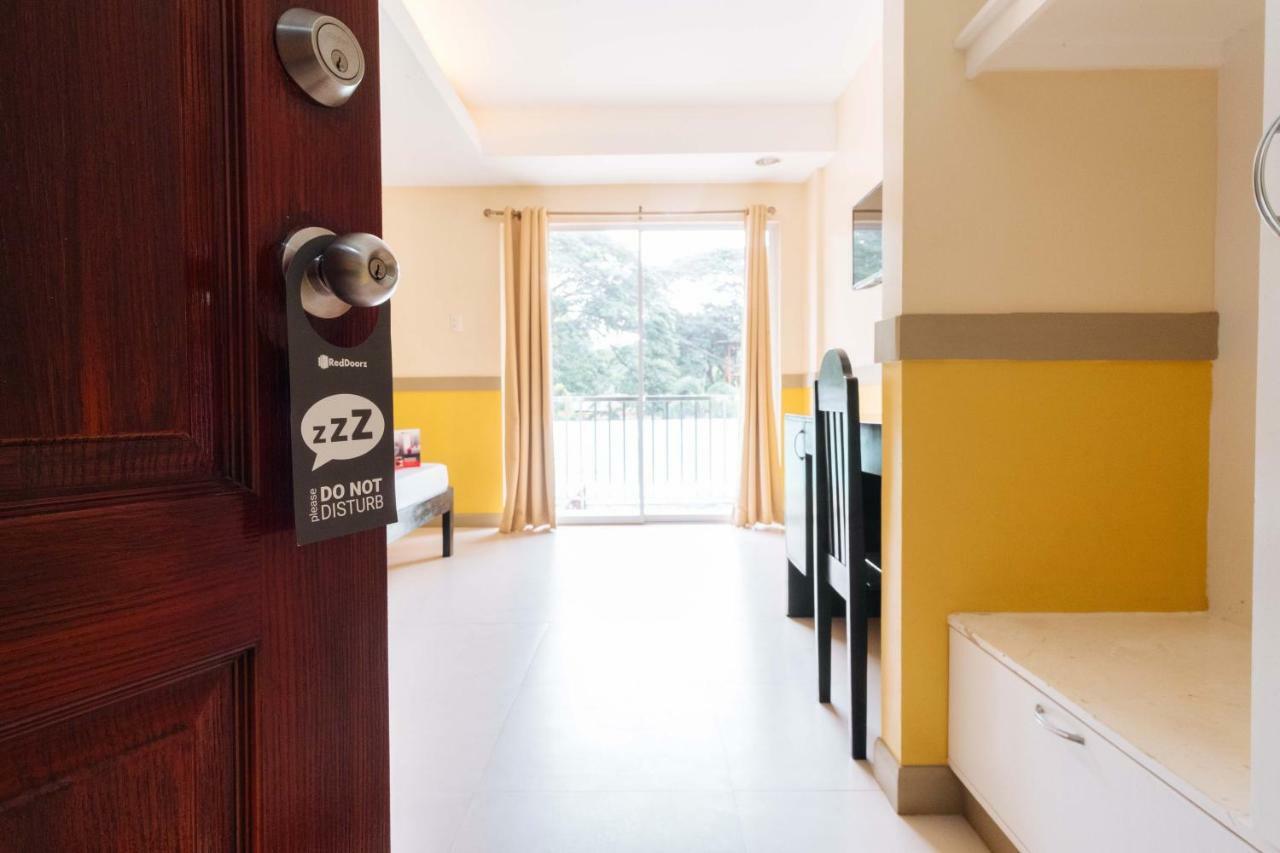 Hotel Reddoorz Premium @ Gabinete Road Palawan Puerto Princesa Esterno foto